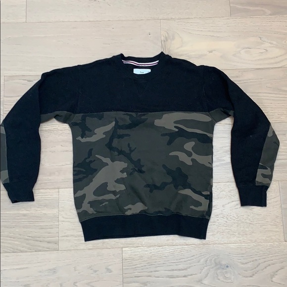 Black and camo TNA crewneck - Picture 1 of 3
